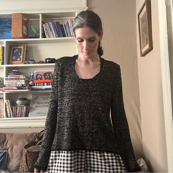 Zara black & silver metallic v-neck long bell sleeve knit sweater - Picture 6 of 15